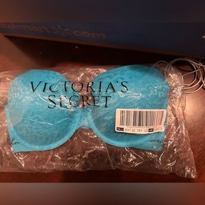 Victoria’s Secret blue leopard bra